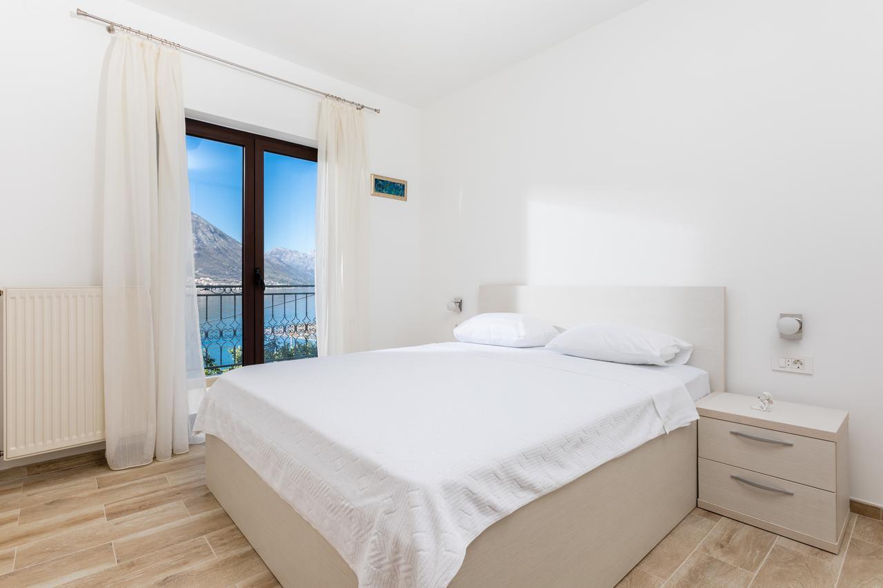 Apartments Miramar Kotor Eksteriør bilde